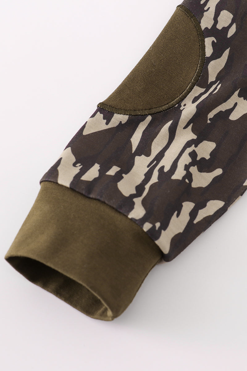 Camouflage print pants set