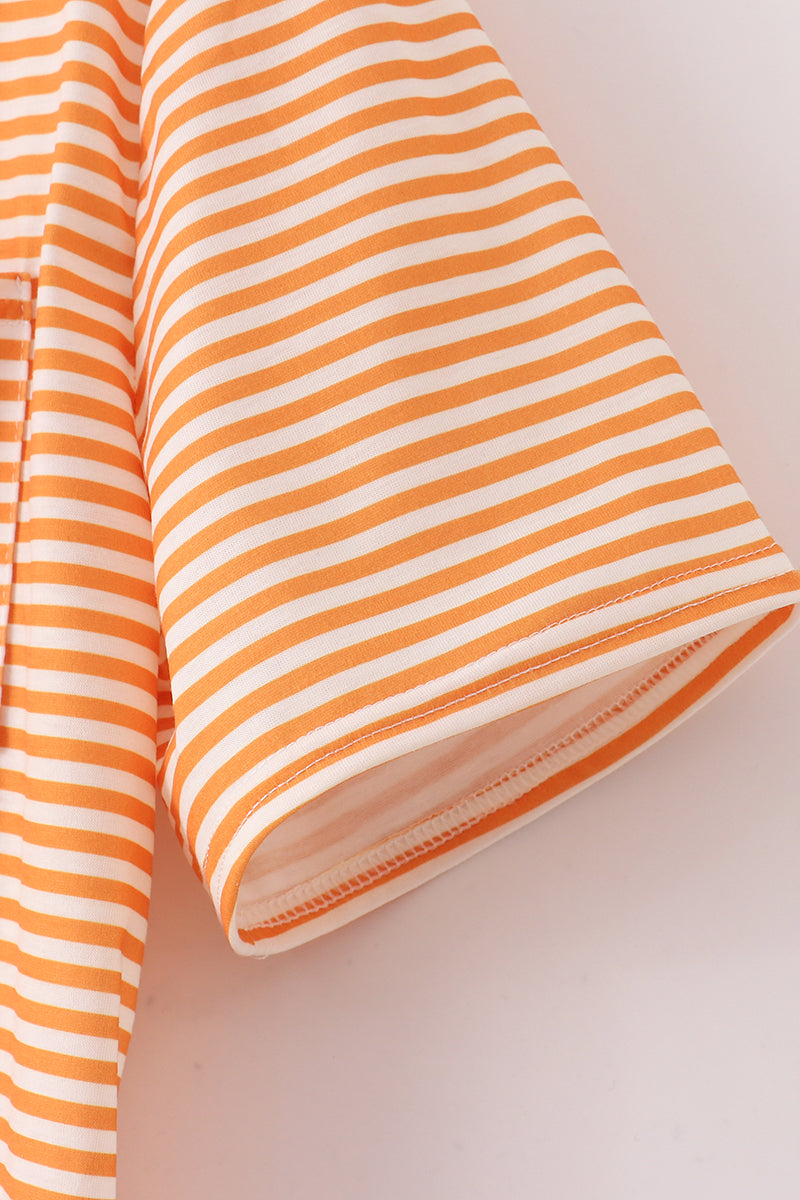 Camisa naranja de rayas con apliques de Tennessee