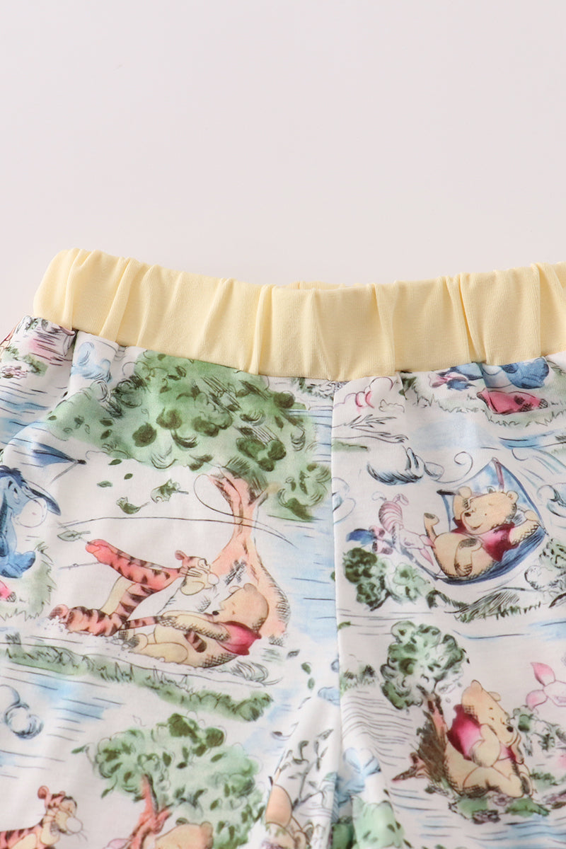 Conjunto de pantalones cortos con estampado de personajes amarillos