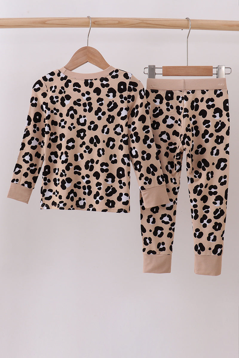 Brown leopard bamboo girl's pajama set