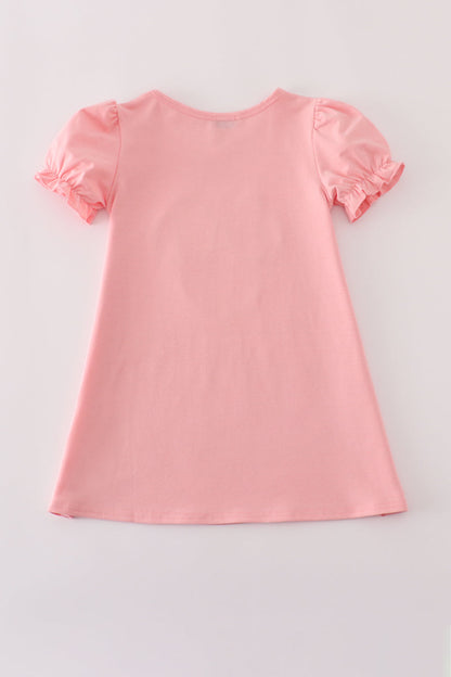 Vestido con apliques florales de color rosa