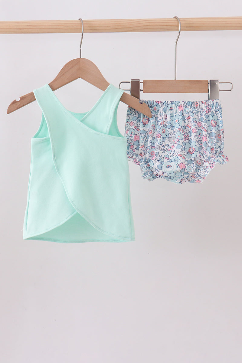 Conjunto de pantalones bombachos con apliques florales en color menta
