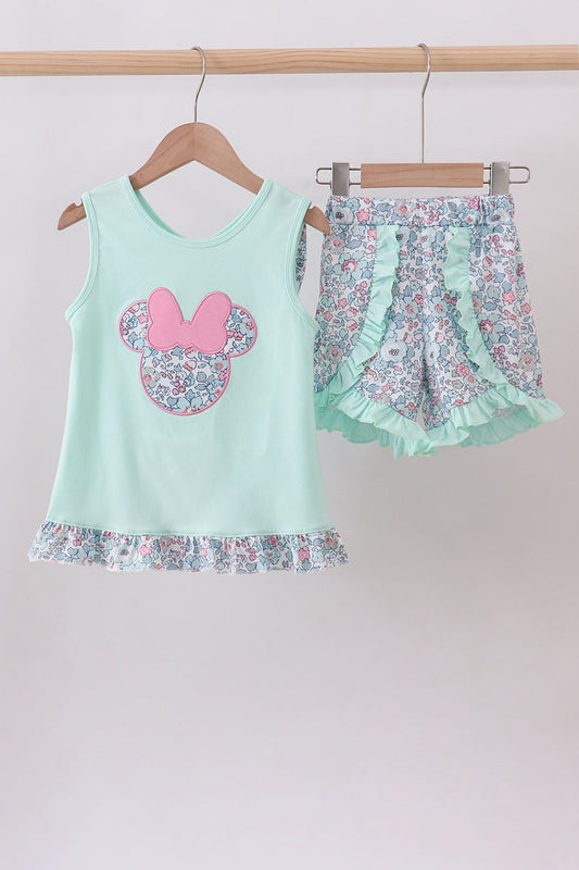 Conjunto de pantalones cortos con volantes y apliques florales en color menta