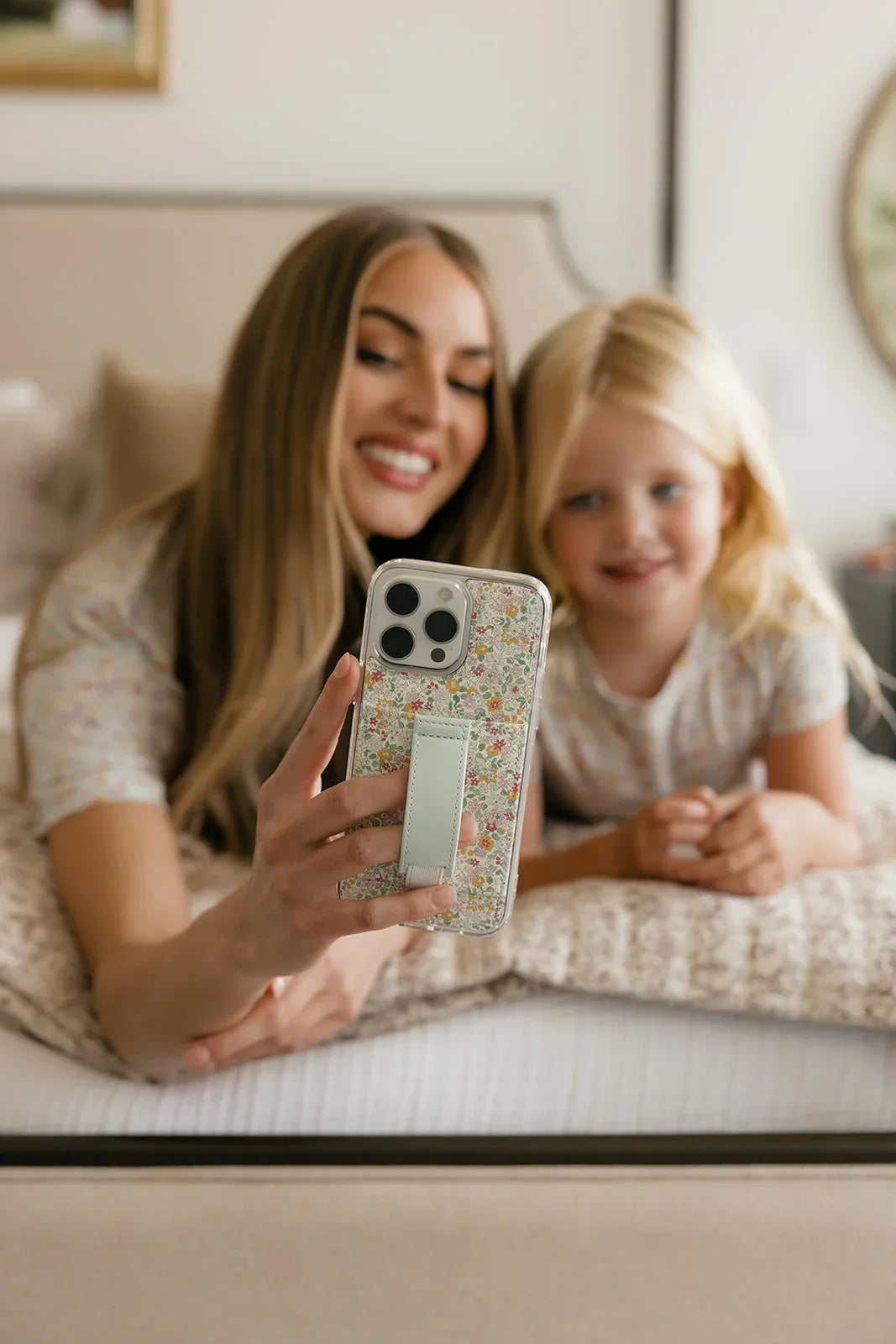 Funda para teléfono tipo cartera Petal Garden