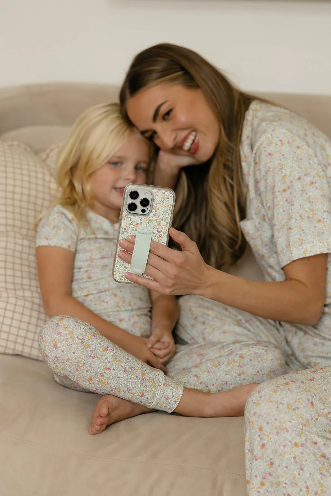 Funda para teléfono tipo cartera Petal Garden
