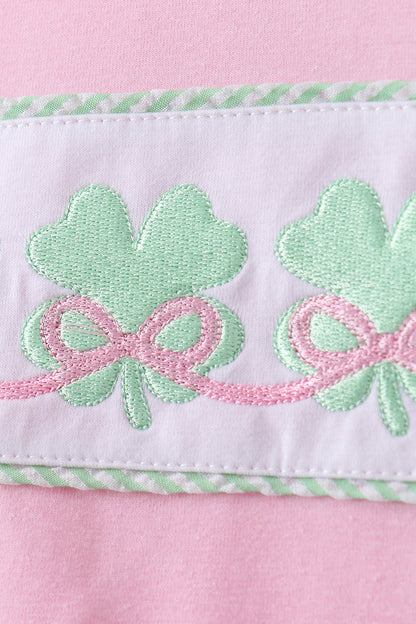Pink bow & clover girl seersucker ruffle shorts set